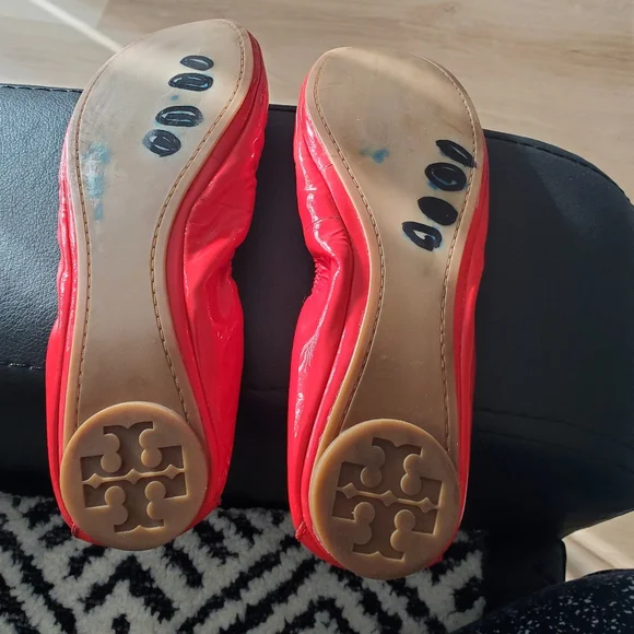 Tory Burch Patent Leather Flat Shoes size 8.5 M. - Picture 6 of 14